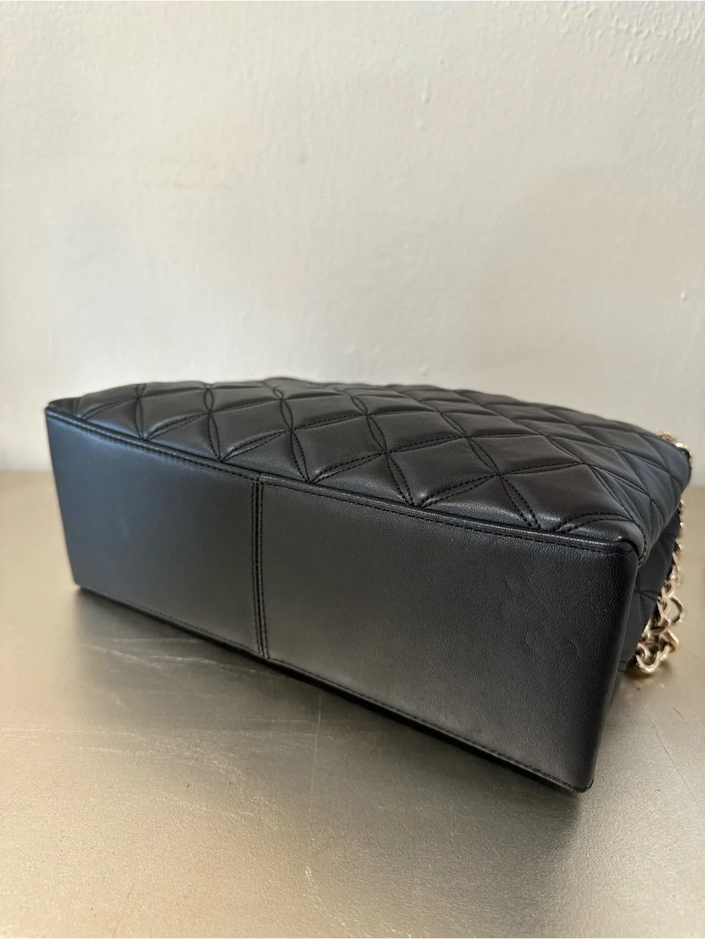 Kate Spade Leather Crossbody bag